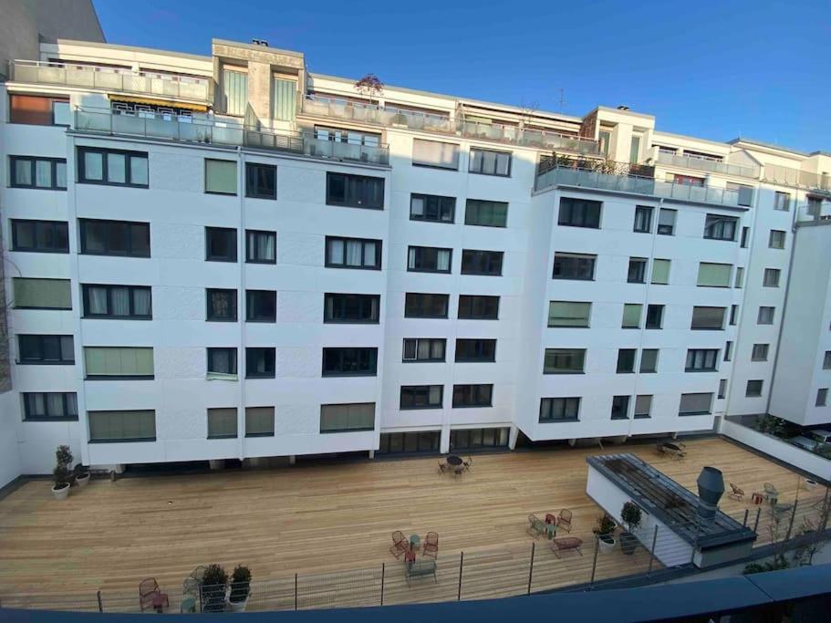 Modern Apartment Near Stadtpark Wina Bagian luar foto